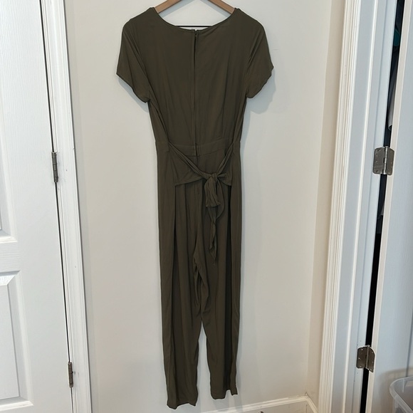 ModCloth Bay Area Believer Jumpsuit Size M - Picture 6 of 8